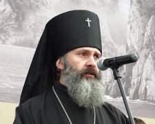 "Витягли з автобуса та звинуватили у крадіжці": подробиці затримання архієпископа Климента