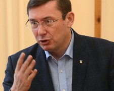 Луценко пропонує відправити депутатів на канікули до виборів