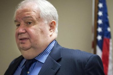 Багато знає: Росія терміново евакуює свого посла зі США