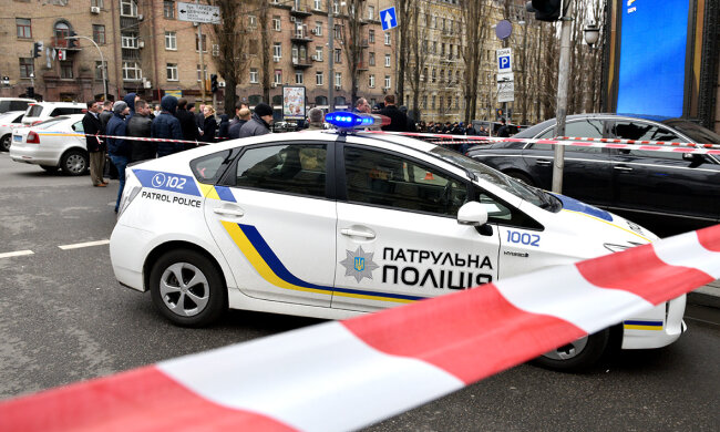 У Львові схопили слідчу поліції, яка торгувала "брудною білизною" українців