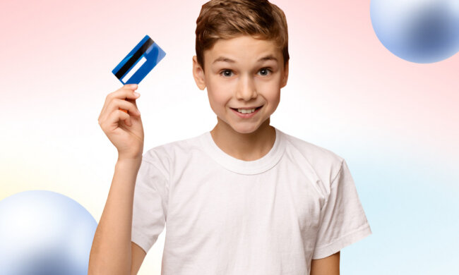 Банківська картка для дитини. Фото з відкритих джерел