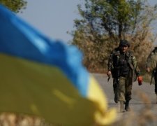 Под Марьинкой подорвались двое украинских военных