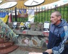 Уничтожение памятника Небесной Сотне: вандал все объяснил