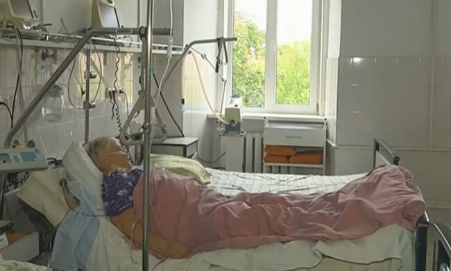 Львівські медики провели унікальну операцію і подарували жінці друге життя: "Судини були забиті шлаками"