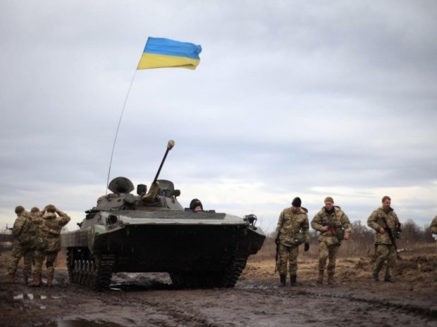 Воєнний стан в Україні: Порошенко підписав указ