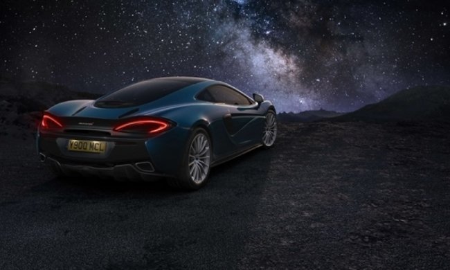 McLaren презентували спорткар із двома багажниками (фото, відео)
