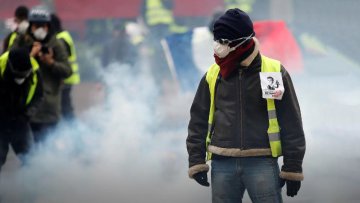 Протесты желтых жилетов во Франции: количество погибших резко возросло, ситуация выходит из-под контроля