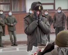 Пропозиція руки і серця. Фото: скріншот youtube