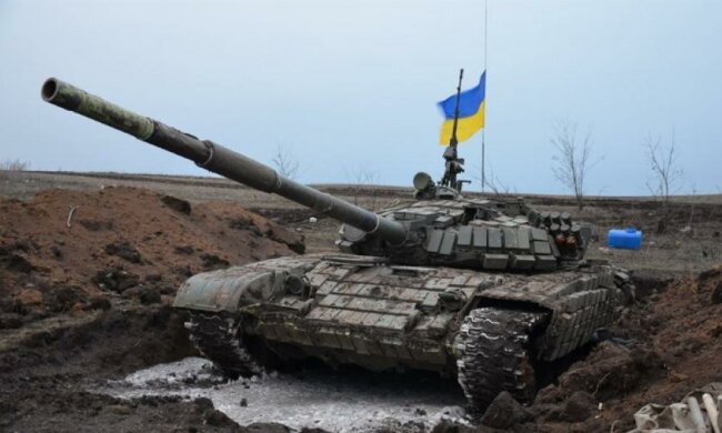 Бійці АТО не стягують танки під Донецьк - Генштаб