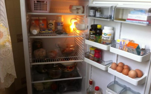 Остерігайтесь їх: фахівці розповіли, чим небезпечні дверцята холодильника