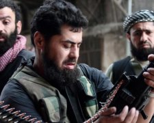 Терористи увірвалися до парламенту Ірана і відкрили вогонь