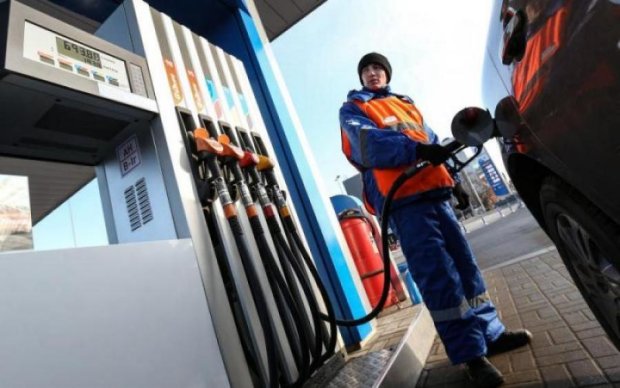 Цены на бензин и дизтопливо продолжают удивлять украинцев
