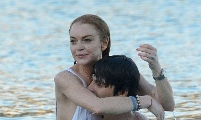 Скандальная Линдси Лохан едва не утопила своего парня