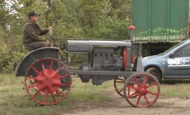 Трактор "Универсал", скриншот: YouTube