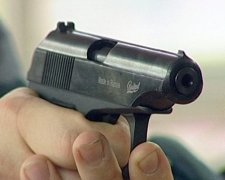 «Патріоти» на Сумщині зі зброєю вимагали гроші у підприємців