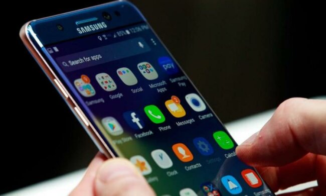 Samsung вкраде усі ваші фото та відправить колишнім