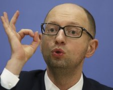 Податкову замінять на службу фінансових розслідувань - Яценюк