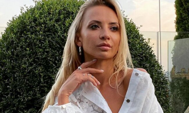 Полуобнажённая Ирина Сопонару похвасталась идеальной фигурой, мечта многих: "Заразка не перестает соблазнять"