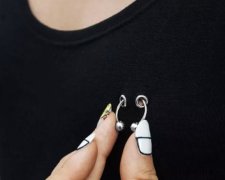 Пірсинг на одязі став новим трендом (ФОТО)