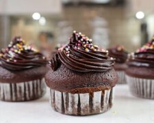 Шоколадно-кофейные мафины: вкусный десерт, который порадует даже в самый пасмурный осенний день, рецепт