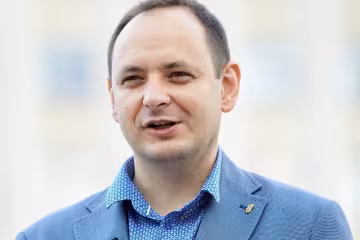 Марцінків пішов на повідку у Зеленського і відправив школярів по домівках