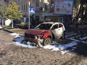 Авто після вибуху, фото "Українська правда"