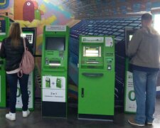 ПриватБанк терміново звернувся до українців: "Ми розуміємо, що неприємно"