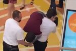 У Харкові охорона врятувала хлопця від фатального вчинку: "мовчки взяв і забрав"