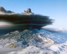 Найвищий вулкан Євразії прокинувся в Росії