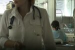 У Дніпрі малюк запхав до носа батарейку і мало не загинув - текла кров, задихався