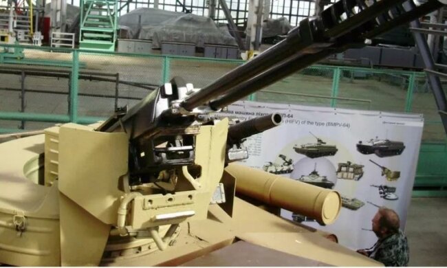 Військові показали нову гармату "Вій"