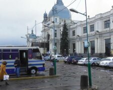 Маршрутки, фото: скріншот з відео