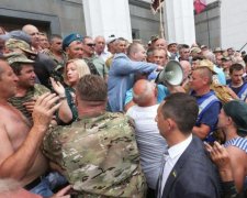 Стычки в горсовете: активным украинцам грозит срок