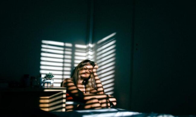 Гороскоп покинутих: як різні знаки Зодіаку переживають розставання