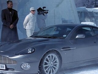 Aston Martin Vanquish 2001, фото: YouTube