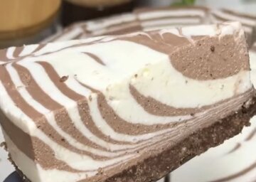 Торт "Зебра" без выпечки: яркий и вкусный десерт, который украсит любой праздник.