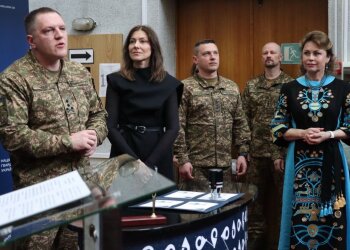 Оберіг для залізного генерала: в Україні стартував новий сезон проєкту "Вишиванка для Героя"