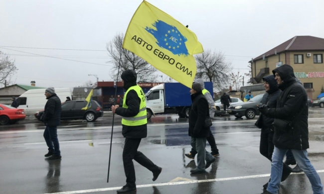 Главное за ночь: новая война в Украине и "страдания" Януковича