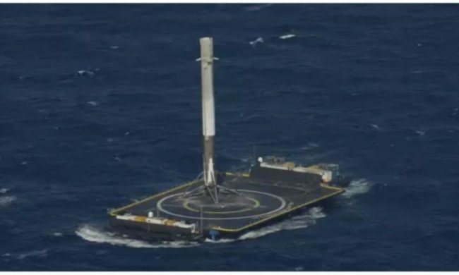 Приземлення ракети Falcon 9 на плавучу платформу