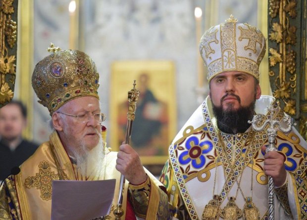 Массовое бегство московских попов в Православную церковь Украины показали в цифрах: впечатляет