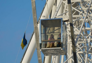 Украинцы, колесо обозрения, Киев, фото из соцсетей
