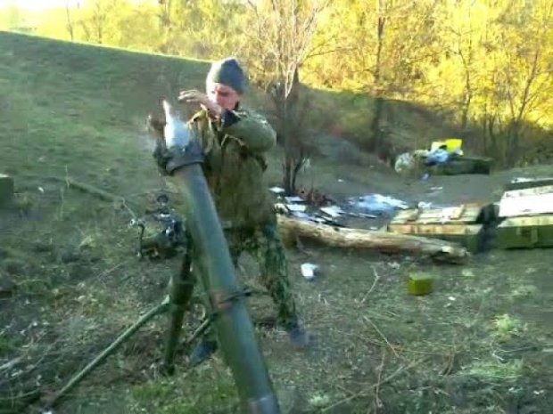 Боевики обстреливали позиции сил АТО в Марьинке и Счастье из минометов