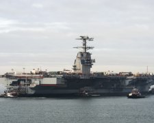 США показали випробування найбільшого авіаносця