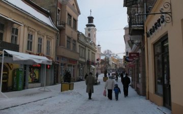 А что такого: женщина сиганула с пятого этажа и куда-то делась