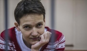 Савченко надіслала українцям новорічну листівку (фото)