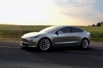 Tesla вкладе у випуск Model 3 мільярд доларів