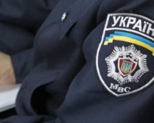 Скандальний заступник начальника поліції Дніпропетровської області обіймає свою посаду незаконно?