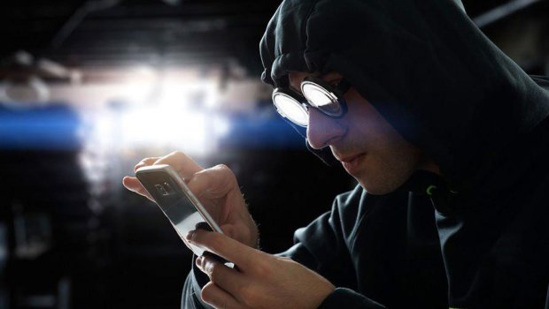 Белые хакеры взломали самые популярные смартфоны в мире