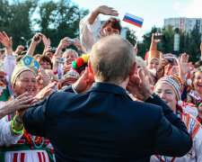 Империя Путина трещит по швам: Москва жирует, регионы - умирают