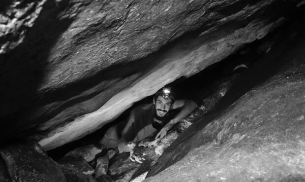 Археологи в ущелині печери Ізраїлю